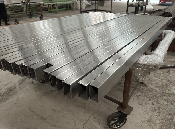 钦州新能源汽车用不锈钢方管 现货