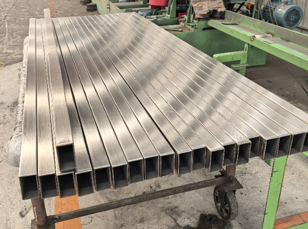 钦州建筑工程行业用不锈钢无缝钢管